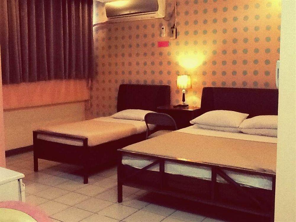 Hotel Tiffany Лаолаг Екстериор снимка