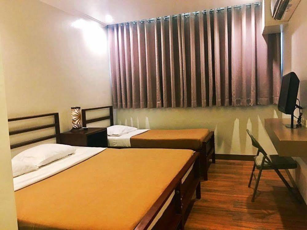 Hotel Tiffany Лаолаг Екстериор снимка